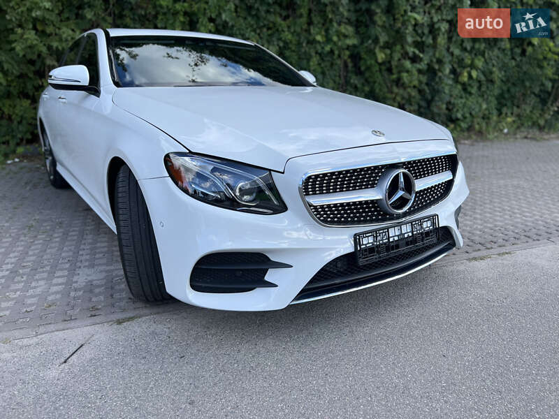 Седан Mercedes-Benz E-Class 2020 в Киеве