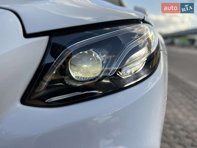 Седан Mercedes-Benz E-Class 2020 в Киеве