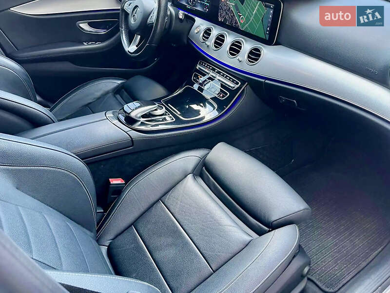 Седан Mercedes-Benz E-Class 2016 в Киеве