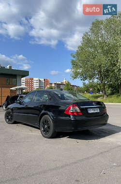 Седан Mercedes-Benz E-Class 2007 в 