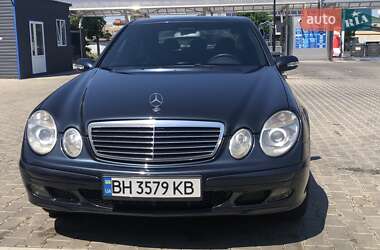 Седан Mercedes-Benz E-Class 2002 в  фото 4 Седан Mercedes-Benz E-Class 2002 в