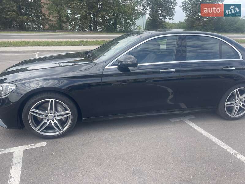 Седан Mercedes-Benz E-Class 2016 в Ровно