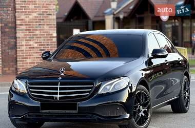 Седан Mercedes-Benz E-Class 2018 в Києві