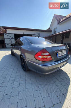 Седан Mercedes-Benz E-Class 2004 в 