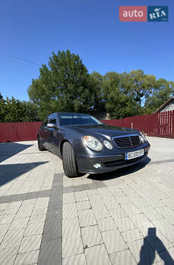 Седан Mercedes-Benz E-Class 2004 в 