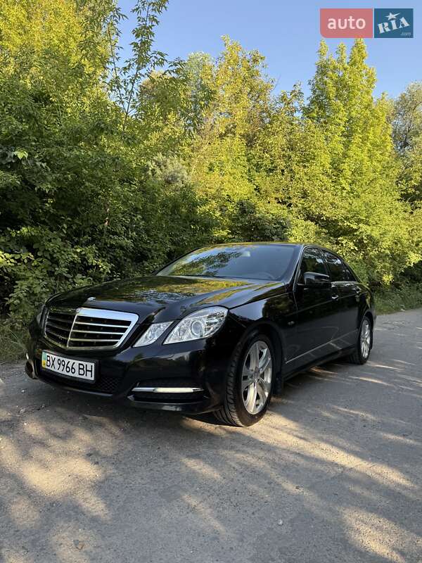 Mercedes-Benz E-Class 2010 Mercedes-Benz E-Class 2010