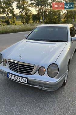 Седан Mercedes-Benz E-Class 2000 в 
