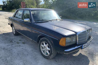 Седан Mercedes-Benz E-Class 1979 в Житомирі