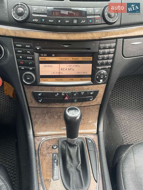 Седан Mercedes-Benz E-Class 2008 в Львове