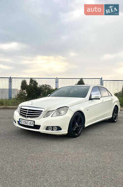 Седан Mercedes-Benz E-Class 2011 в Новомосковську