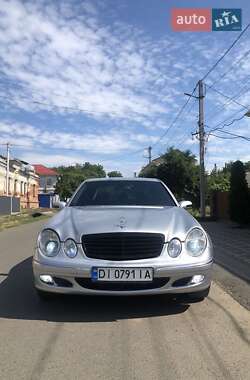 Седан Mercedes-Benz E-Class 2003 в 