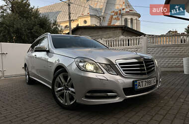 Универсал Mercedes-Benz E-Class 2011 в 