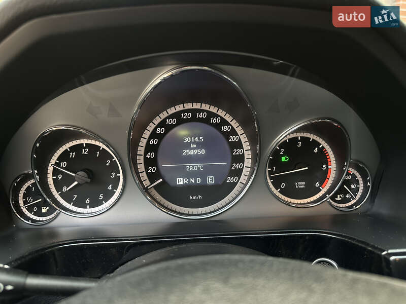 Универсал Mercedes-Benz E-Class 2011 в Надворной
