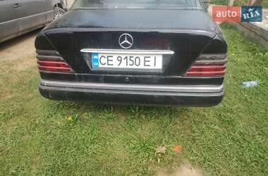 Седан Mercedes-Benz E-Class 1989 в Яремче