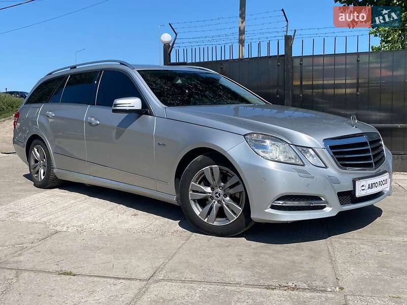 Mercedes-Benz E-Class 2010