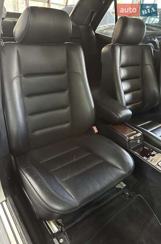 Седан Mercedes-Benz E-Class 1993 в Києві