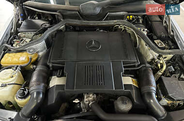 Седан Mercedes-Benz E-Class 1993 в 