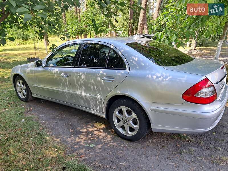 Седан Mercedes-Benz E-Class 2006 в Житомире
