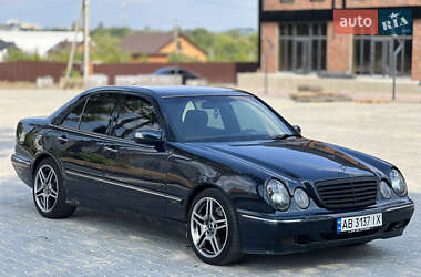 Седан Mercedes-Benz E-Class 2000 в 