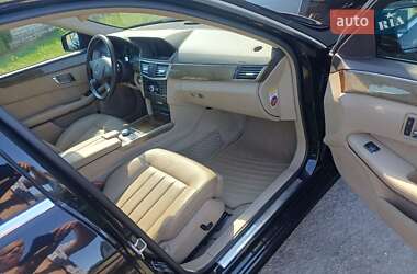 Седан Mercedes-Benz E-Class 2011 в 
