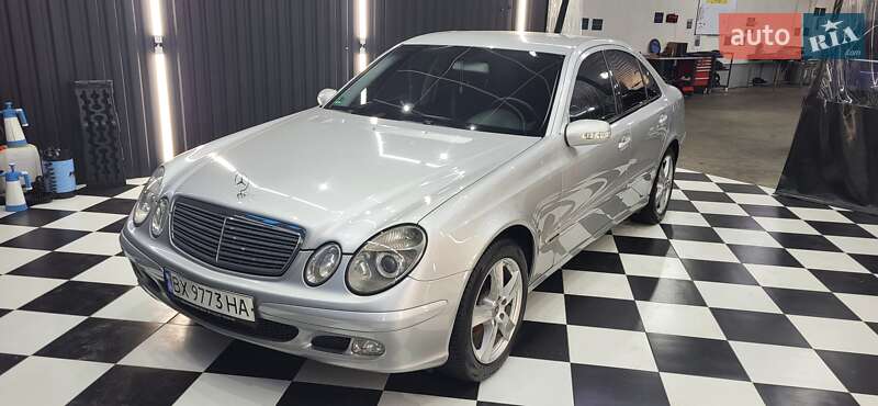 Mercedes-Benz E-Class 2002