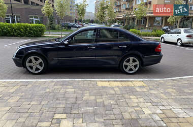 Седан Mercedes-Benz E-Class 2005 в 
