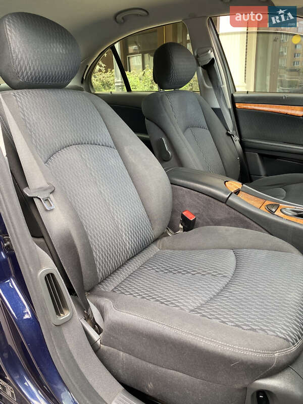 Седан Mercedes-Benz E-Class 2005 в Києві