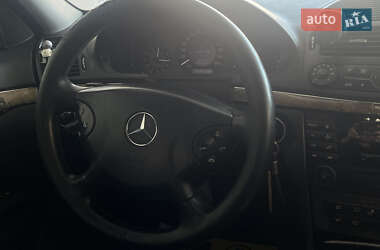 Седан Mercedes-Benz E-Class 2005 в 