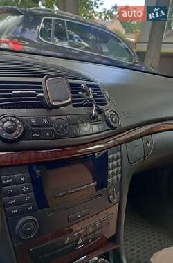 Седан Mercedes-Benz E-Class 2004 в 