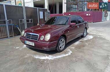 Седан Mercedes-Benz E-Class 1998 в Тернополі