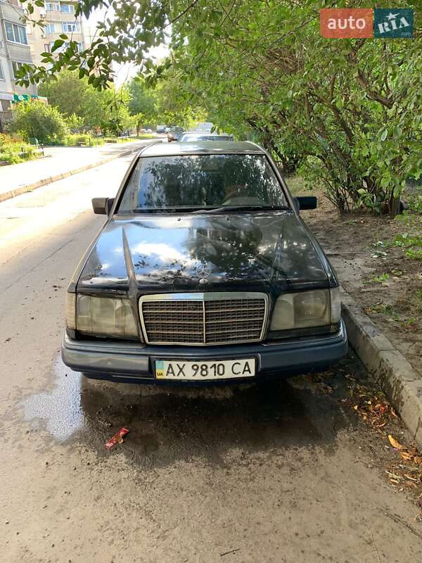 Mercedes-Benz E-Class 1995