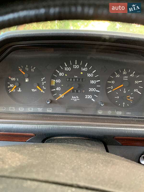 Седан Mercedes-Benz E-Class 1995 в Харкові