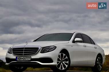 Седан Mercedes-Benz E-Class 2017 в Дрогобыче