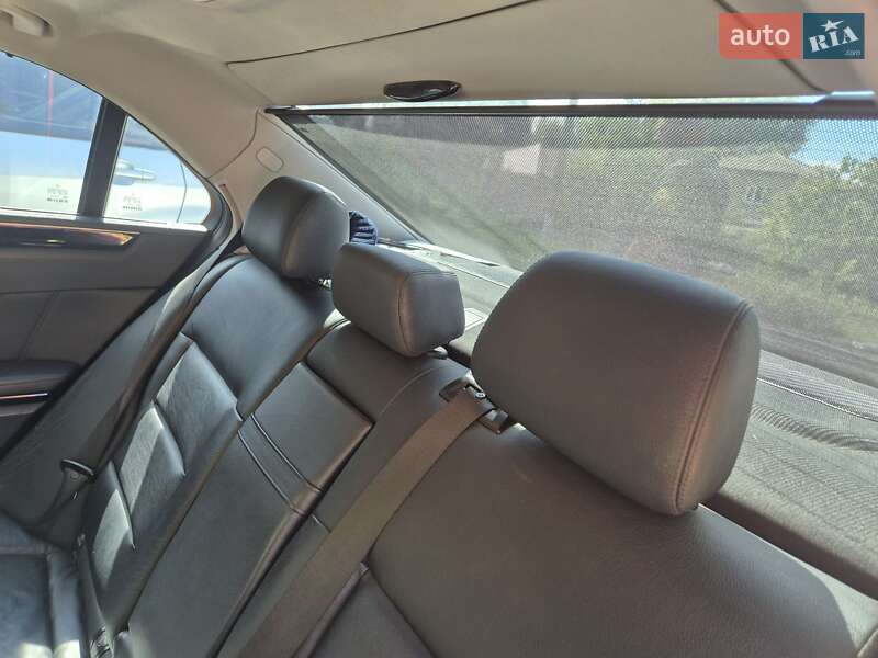 Седан Mercedes-Benz E-Class 2010 в Лубнах