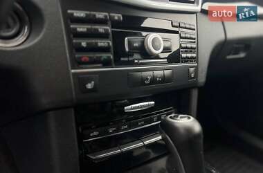 Седан Mercedes-Benz E-Class 2011 в 