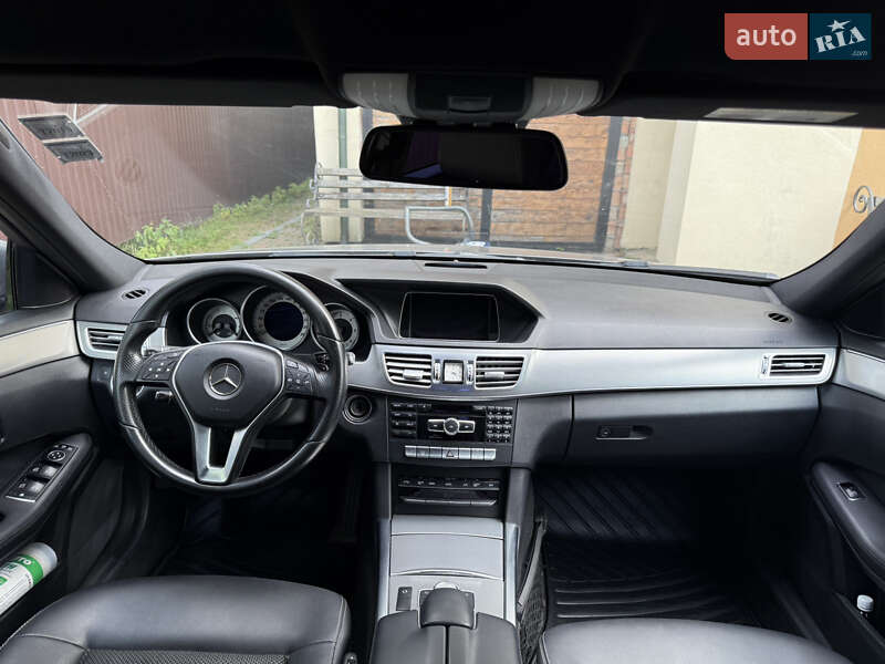 Седан Mercedes-Benz E-Class 2014 в Львові