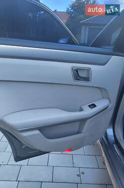 Седан Mercedes-Benz E-Class 2009 в 
