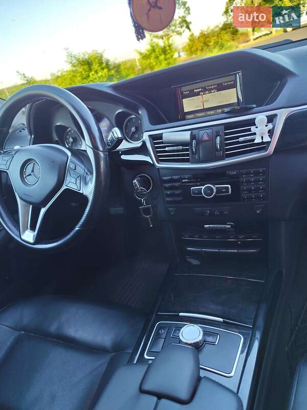 Универсал Mercedes-Benz E-Class 2012 в Тячеве