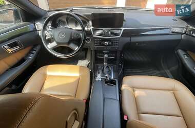 Универсал Mercedes-Benz E-Class 2011 в 