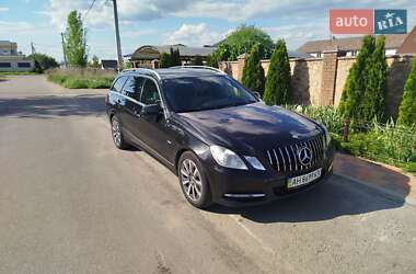 Универсал Mercedes-Benz E-Class 2011 в 