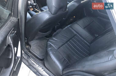 Седан Mercedes-Benz E-Class 1993 в 