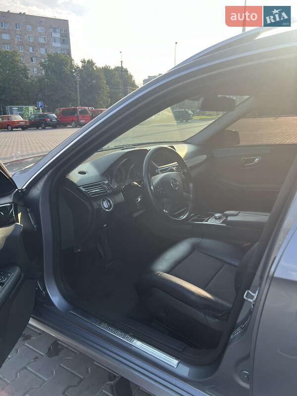 Универсал Mercedes-Benz E-Class 2011 в Луцке