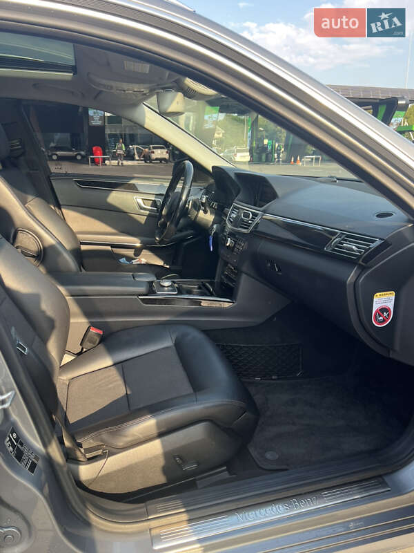 Универсал Mercedes-Benz E-Class 2011 в Луцке