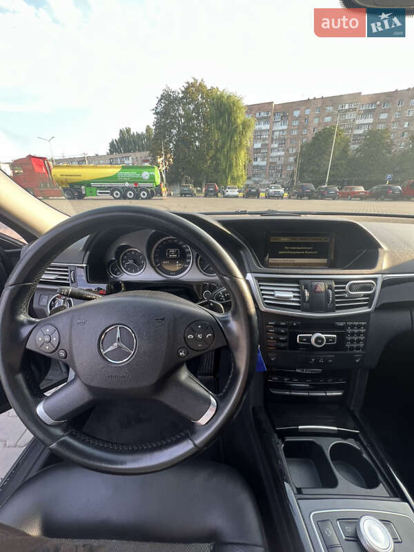 Универсал Mercedes-Benz E-Class 2011 в Луцке