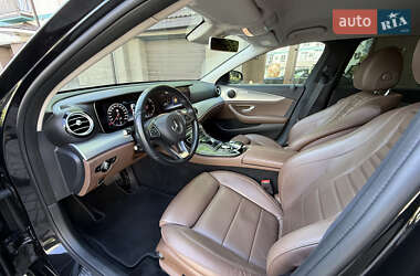 Седан Mercedes-Benz E-Class 2017 в 