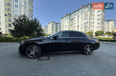 Седан Mercedes-Benz E-Class 2017 в 