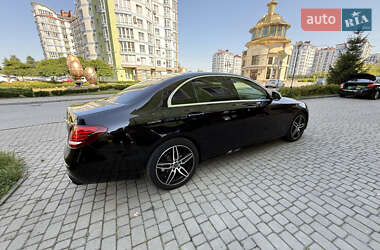 Седан Mercedes-Benz E-Class 2017 в 