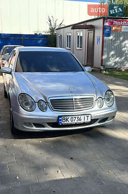 Седан Mercedes-Benz E-Class 2006 в Ровно