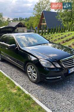 Седан Mercedes-Benz E-Class 2011 в 