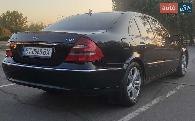 Седан Mercedes-Benz E-Class 2003 в Кривом Роге